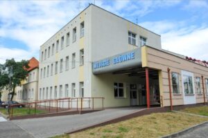 powiat_szpital_piotr-lampkowski