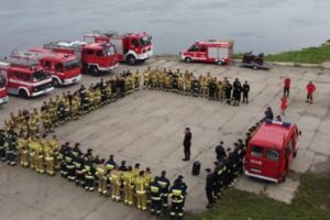 Ćwiczenia strażaków z Chełmna