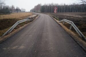 Wyremontowana droga w Makowiskach i Kiełpinach