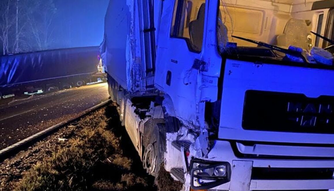 Wypadek z udziałem samochodu ciężarowego