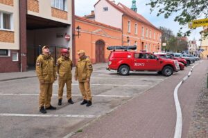 Ćwiczenia strażackie w kościele farnym w Chełmnie