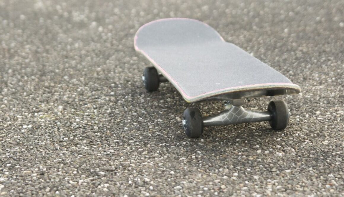 skateboarding-819268_1280